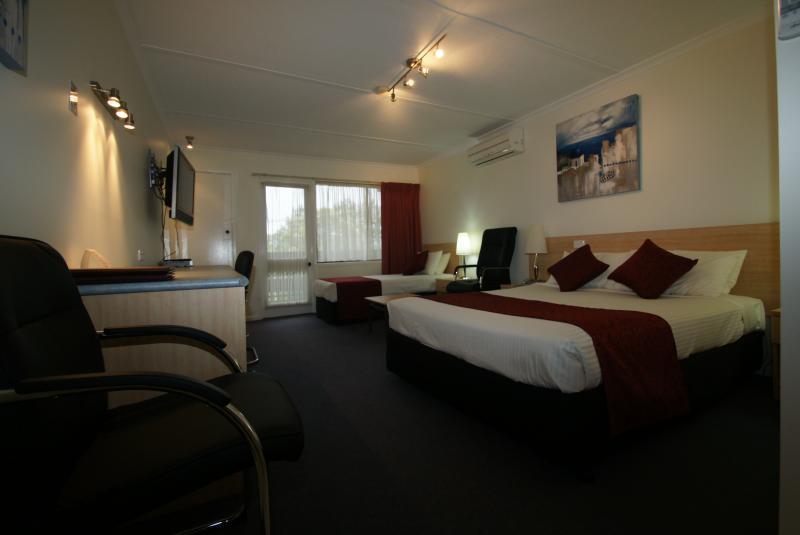 Edinburgh Motor Inn Warragul Exterior photo