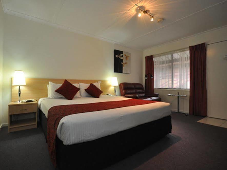 Edinburgh Motor Inn Warragul Exterior photo